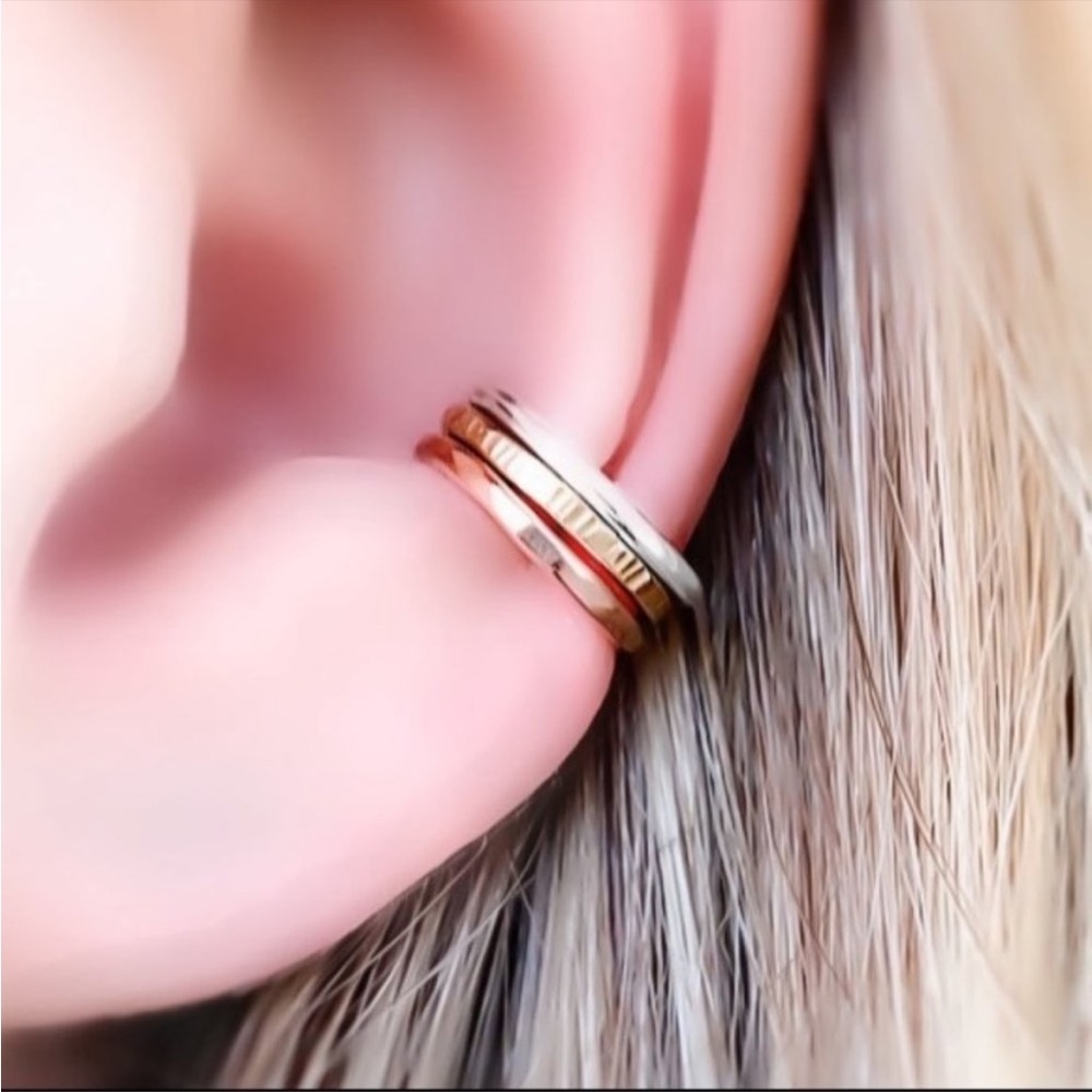 🌸NIB Handmade Tri-Color Ear Cuff Set🌸